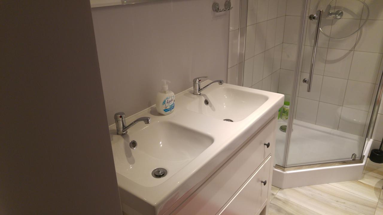 Rent0Nline Niepodleglosci Rooms Metro Warsaw Exterior photo